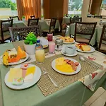 Paradise Flat